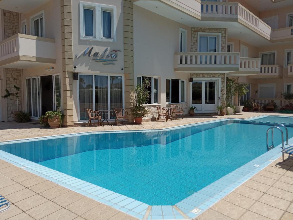 קאטו דרטסו Malou Apartments מראה חיצוני תמונה