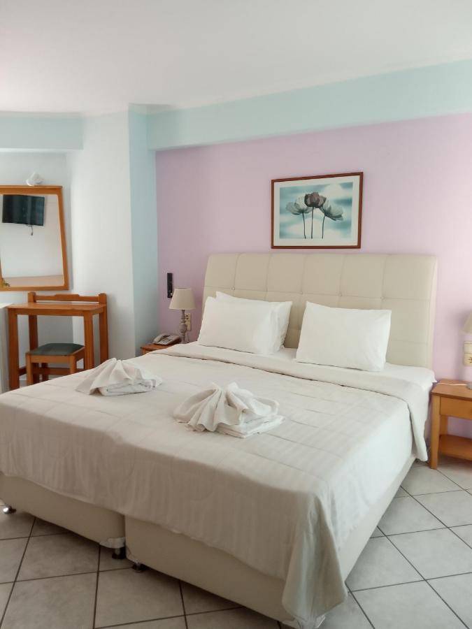 קאטו דרטסו Malou Apartments מראה חיצוני תמונה