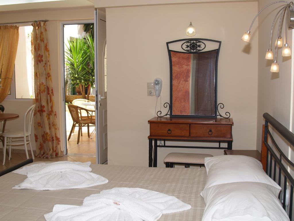 קאטו דרטסו Malou Apartments מראה חיצוני תמונה