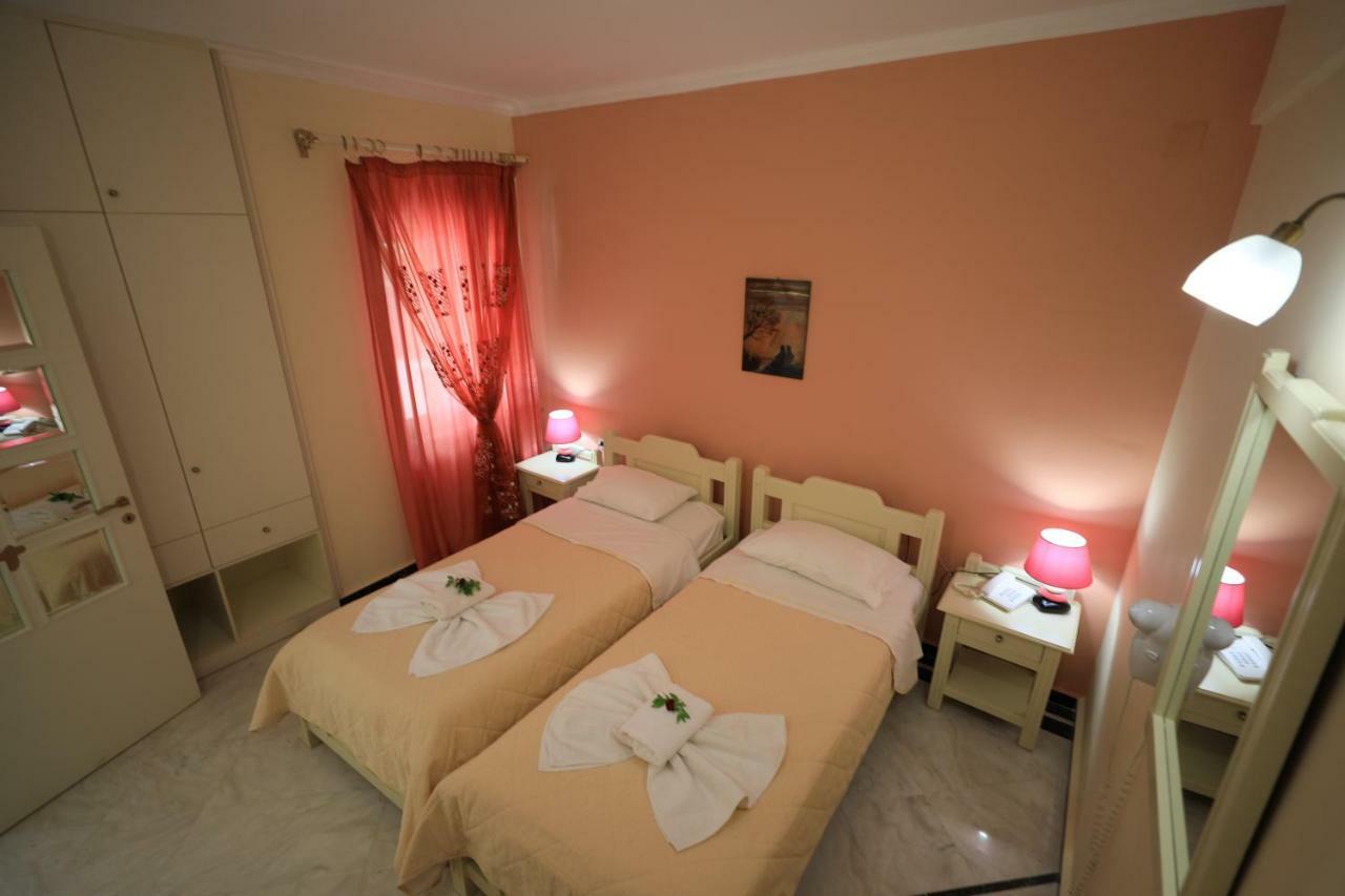קאטו דרטסו Malou Apartments מראה חיצוני תמונה